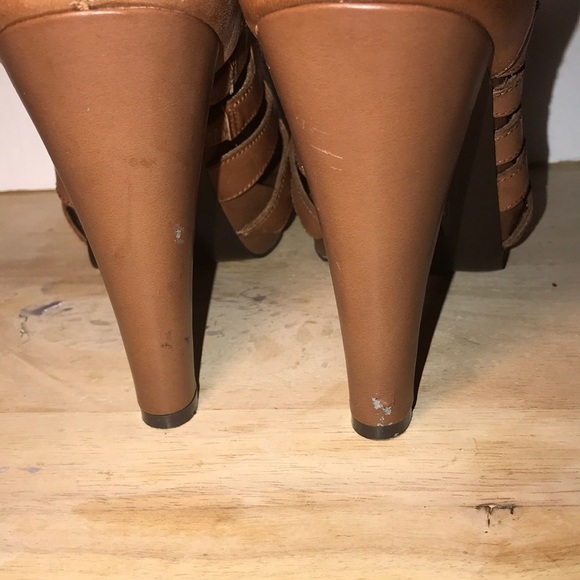 COPY - BCBG pumps - Picture 6 of 6